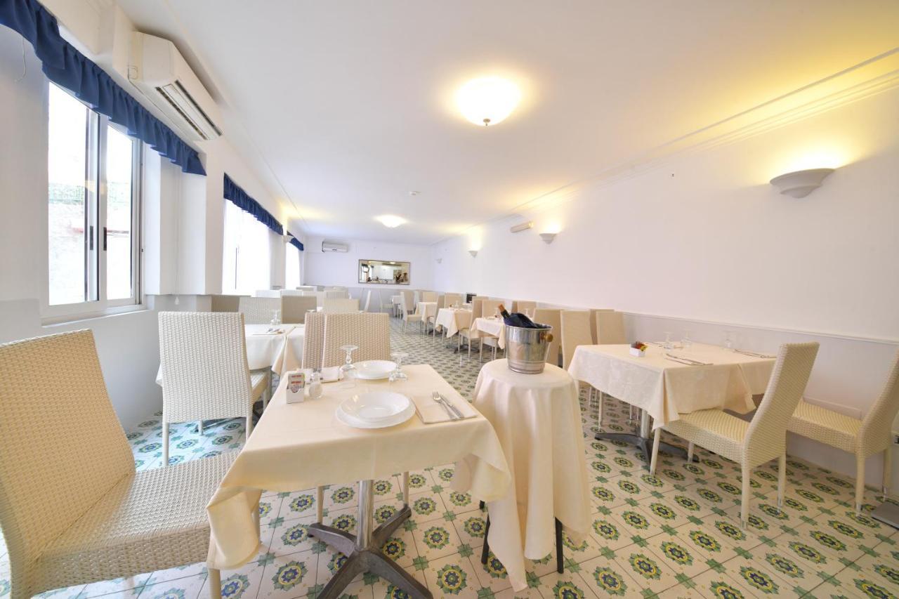 Lacco Ameno  Fortuna Beach - Seaside Hotel מראה חיצוני תמונה